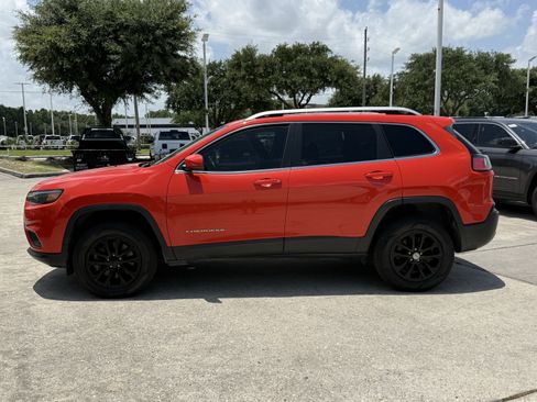 Used 2021 Jeep Cherokee Latitude Lux w/ Trailer Tow Group AWD/4WD image 8