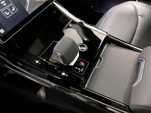 Used 2025 Land Rover Range Rover Sport Autobiography image 13