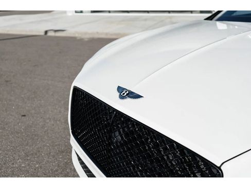 Used 2022 Bentley Continental GT V8 image 21