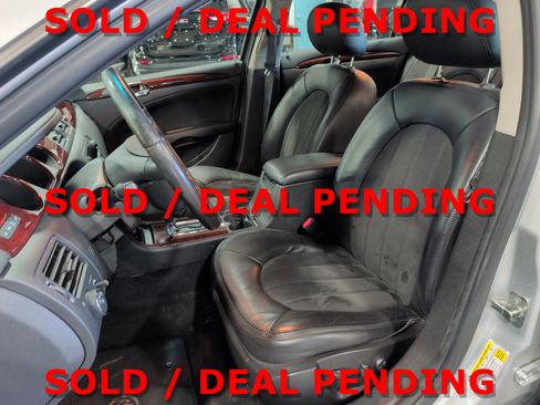 Used 2010 Buick Lucerne CXL w/ Driver Confidence Package image 7