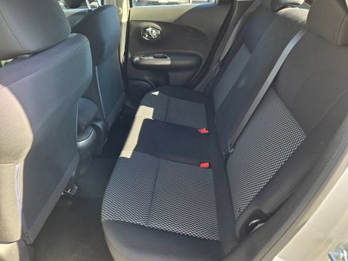 Used 2016 Nissan Juke S FWD image 12