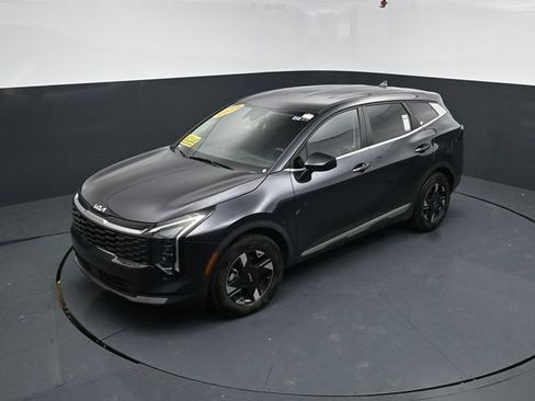 Used 2026 Kia Sportage LX FWD image 32