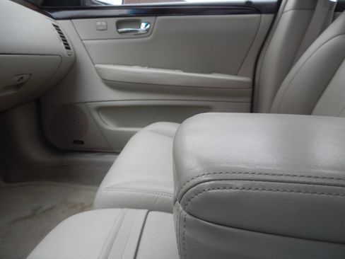 Used 2007 Cadillac DTS Luxury II FWD image 42