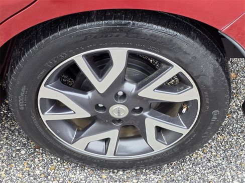 Used 2016 Nissan Versa Note SR image 29