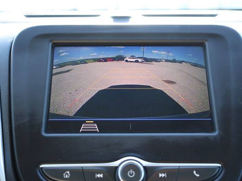 Used 2021 Chevrolet Equinox LT w/ LPO, Cargo Package AWD/4WD image 22