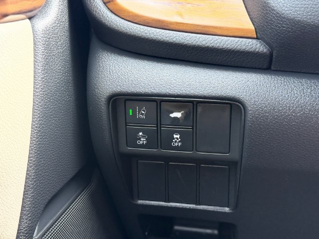 Used 2020 Honda CR-V Touring image 29