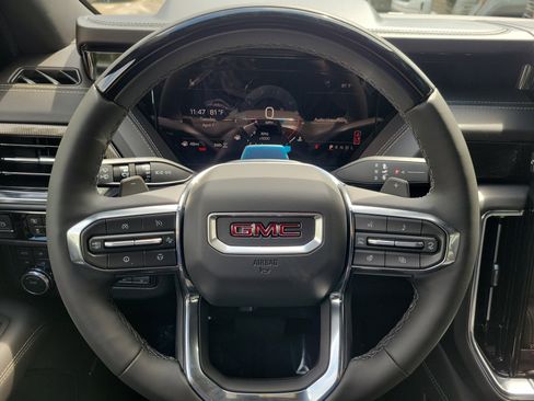 New 2026 GMC Yukon XL Elevation w/ Elevation Premium Package AWD/4WD image 9