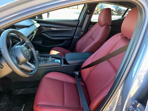 New 2026 MAZDA MAZDA3 Carbon image 18