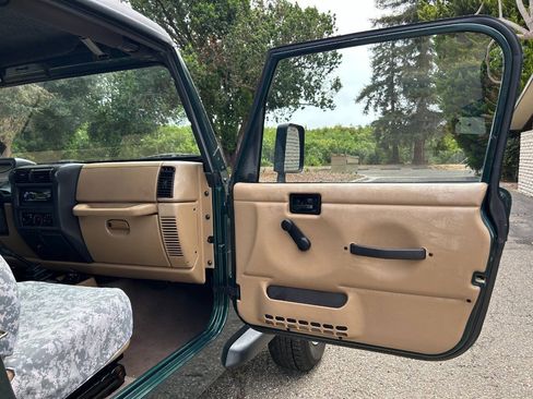 Used 2001 Jeep Wrangler Sport AWD/4WD image 31
