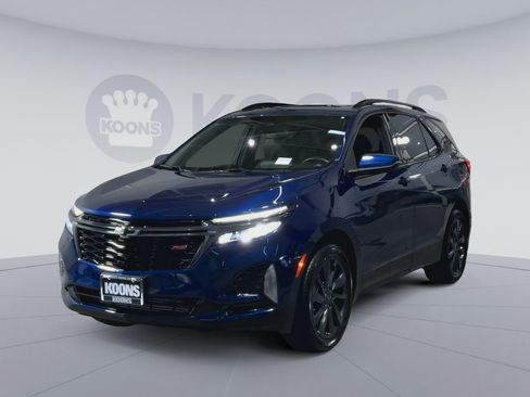 Used 2022 Chevrolet Equinox RS w/ RS Leather Package image 5