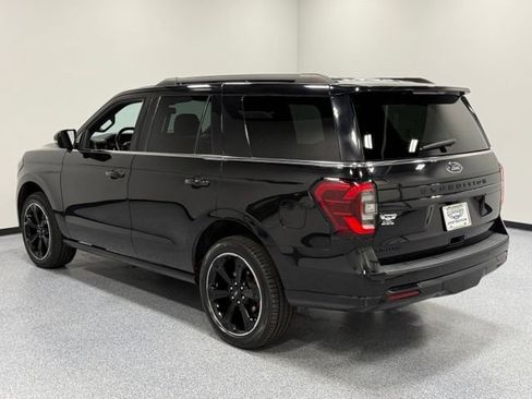 Used 2022 Ford Expedition Limited AWD/4WD image 6