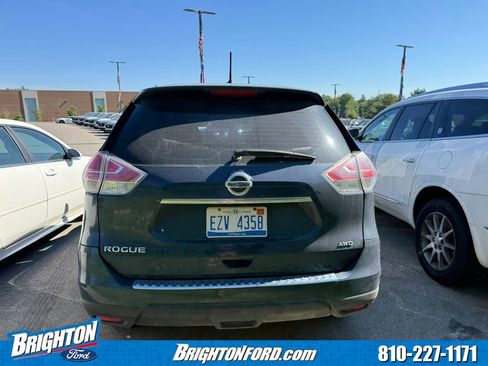 Used 2015 Nissan Rogue S AWD/4WD image 6
