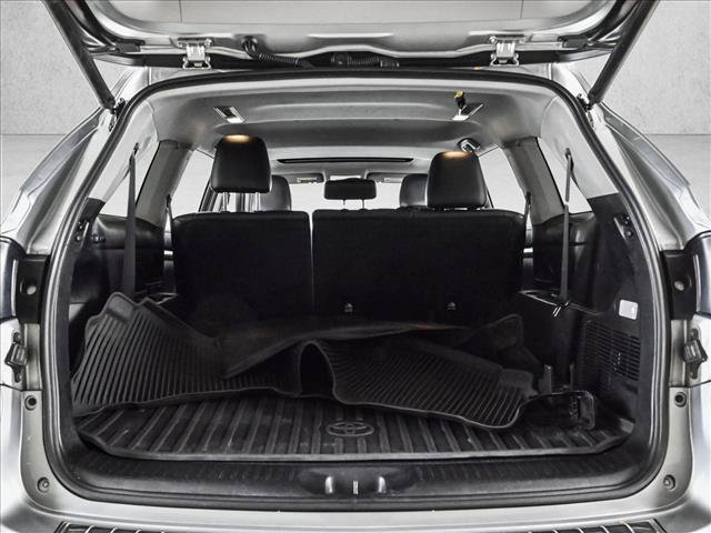 Used 2017 Toyota Highlander XLE w/ Protection Package #3 AWD/4WD image 6