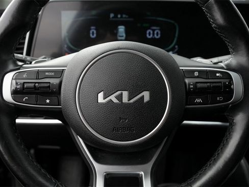 Used 2023 Kia Sportage EX w/ EX Premium Package image 14
