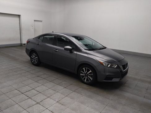 Used 2021 Nissan Versa SV FWD image 11
