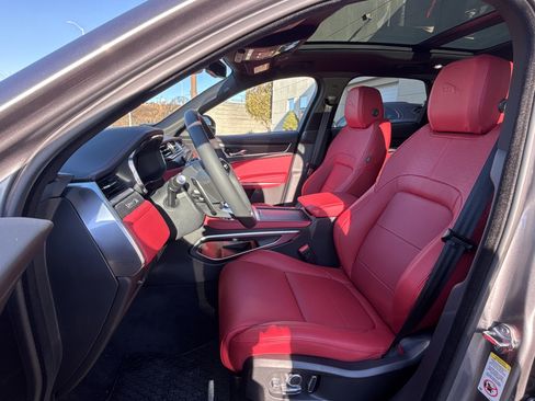 Used 2026 Jaguar F-PACE R-Dynamic S image 15