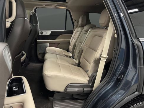 Used 2024 Lincoln Navigator Reserve image 34