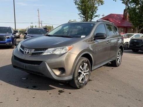 Used 2014 Toyota RAV4 LE AWD/4WD image 8