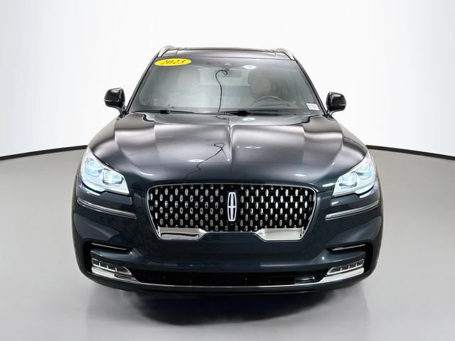 Used 2023 Lincoln Aviator Black Label w/ Dynamic Handling Package AWD/4WD image 2