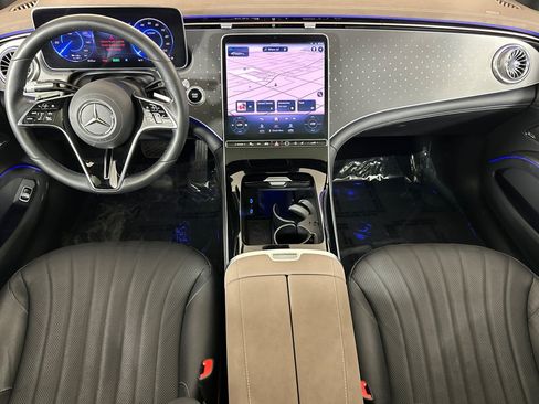 Used 2022 Mercedes-Benz EQS 450+ Sedan image 12