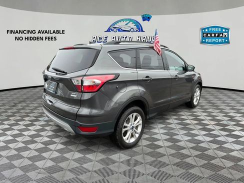 Used 2018 Ford Escape SE image 7