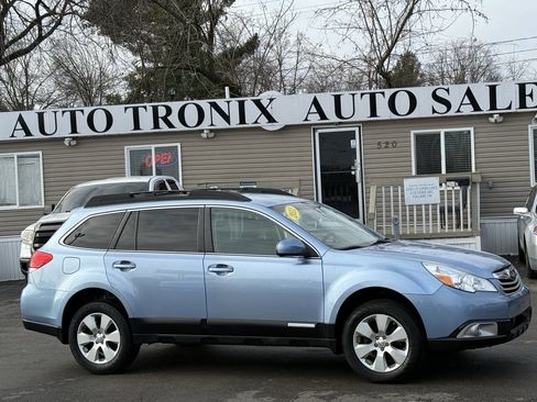 Used 2011 Subaru Outback 2.5i Premium image 1