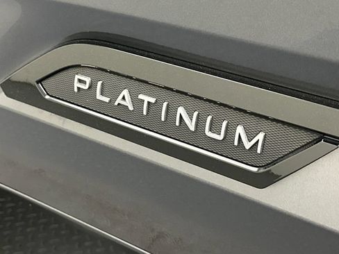 Used 2023 Toyota Tundra Platinum AWD/4WD image 19