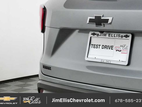 Certified 2026 Chevrolet Trax RS w/ Driver Confidence Package FWD image 31