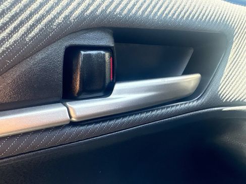 Used 2025 Toyota Camry SE FWD image 19