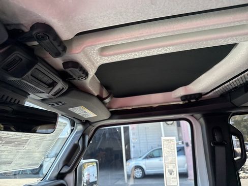 New 2025 Jeep Wrangler Unlimited Rubicon 4xe image 21