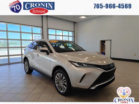 Used 2021 Toyota Venza XLE w/ Carpet Mat Package (TMS) AWD/4WD image 1