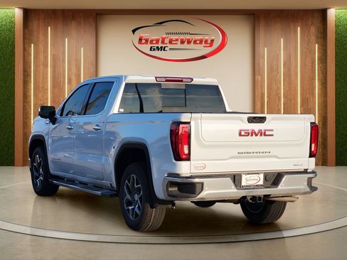 New 2026 GMC Sierra 1500 SLT RWD image 3