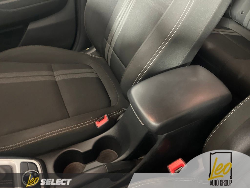 Used 2021 Hyundai Venue SEL FWD image 20