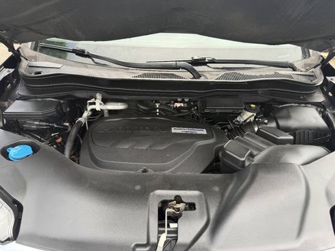 Used 2016 Honda Pilot Touring image 28