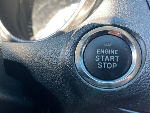 Used 2016 Subaru Legacy 3.6R Limited image 18