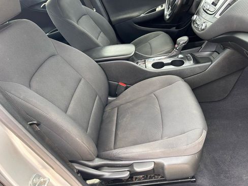 Used 2021 Chevrolet Malibu RS FWD image 10