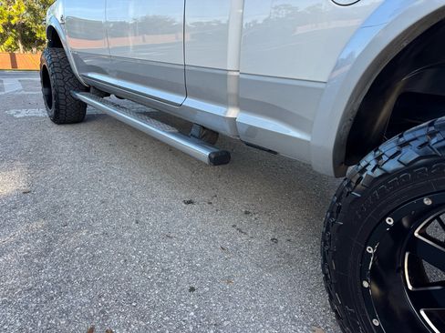 Used 2013 RAM 2500 Laramie w/ Convenience Group image 18