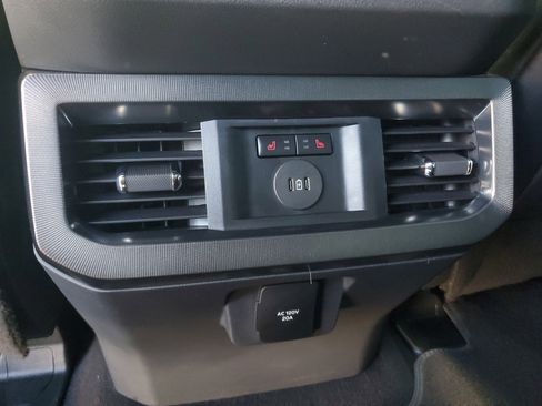 Used 2025 Ford F250 Platinum image 20