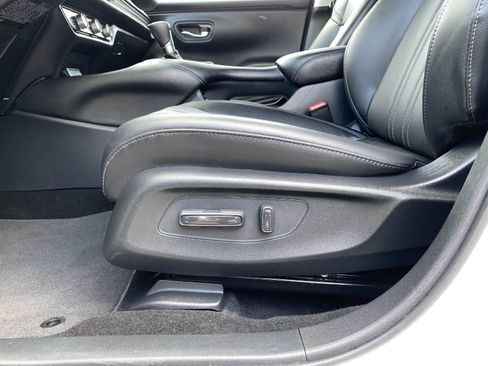 Certified 2026 Honda HR-V EX-L image 38