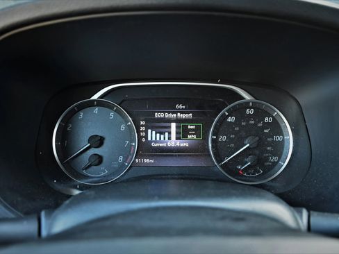 Used 2022 Nissan Frontier SV w/ Technology Package image 10