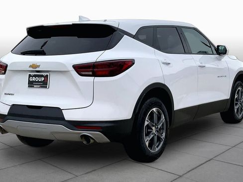 Used 2025 Chevrolet Blazer LT FWD image 12