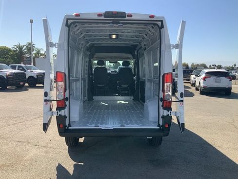 New 2025 RAM ProMaster 3500 w/ Convenience Group FWD image 8