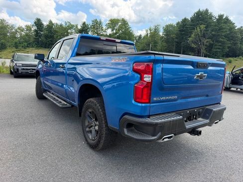 Used 2024 Chevrolet Silverado 1500 LT Trail Boss w/ Convenience Package II AWD/4WD image 2