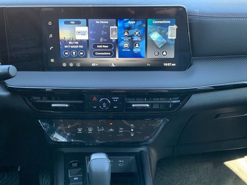 New 2026 Nissan Kicks SR image 10