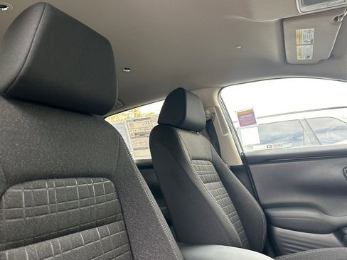 New 2026 Honda HR-V LX image 13