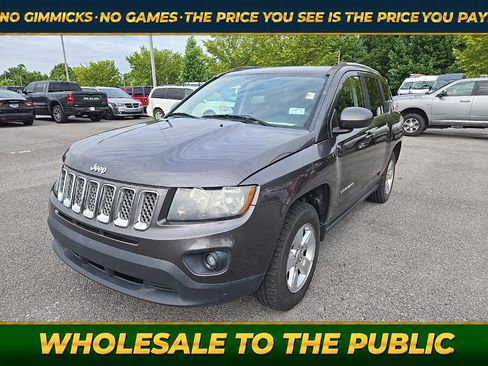Used 2015 Jeep Compass Latitude FWD image 3