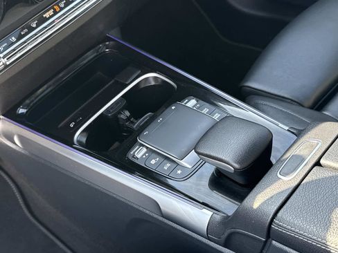 Used 2022 Mercedes-Benz GLB 250 4MATIC image 21