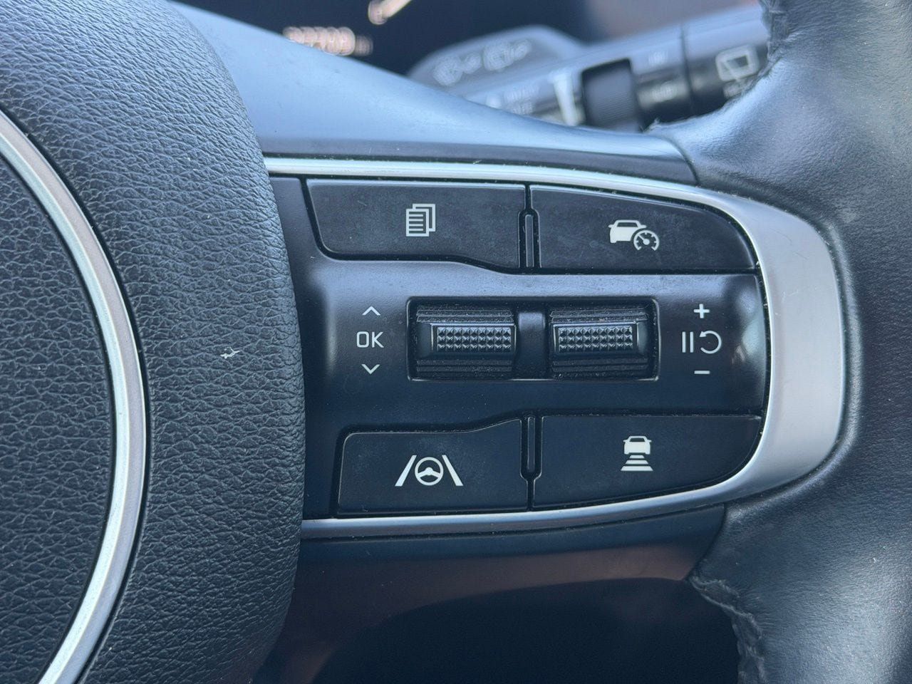 Used 2023 Kia Sportage SX FWD image 17