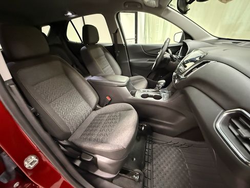 Certified 2024 Chevrolet Equinox LT FWD image 26