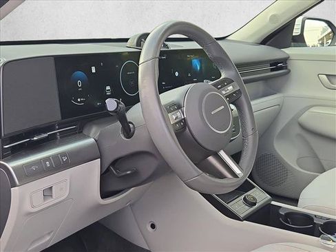 Used 2025 Hyundai Kona SEL AWD/4WD image 9